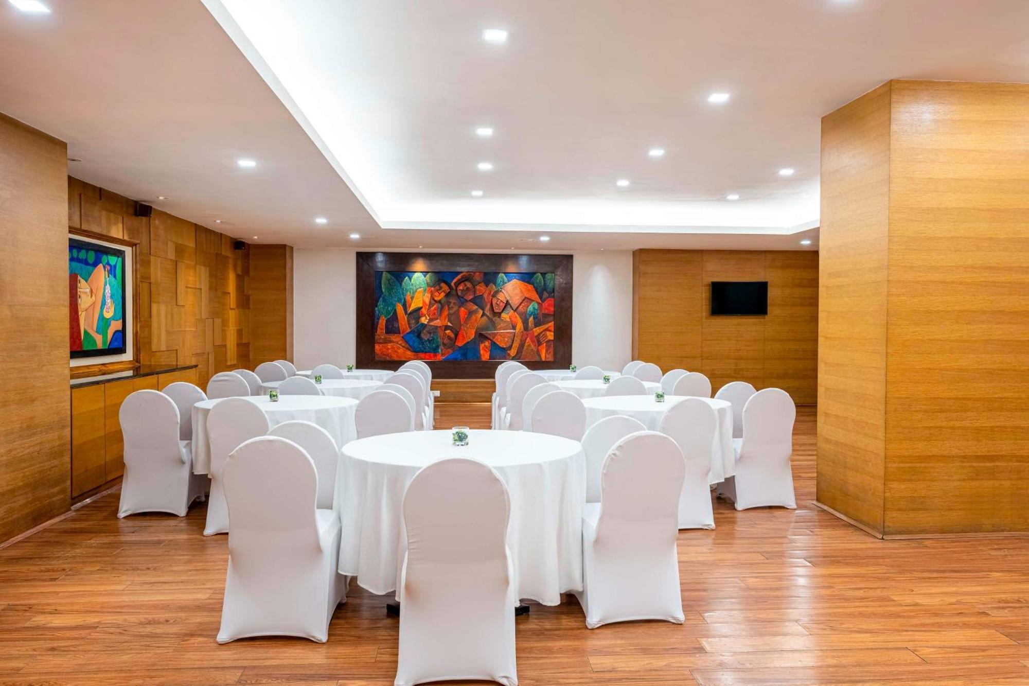 Svelte Delhi, A Member Of Radisson Individuals Hotel New Delhi Luaran gambar